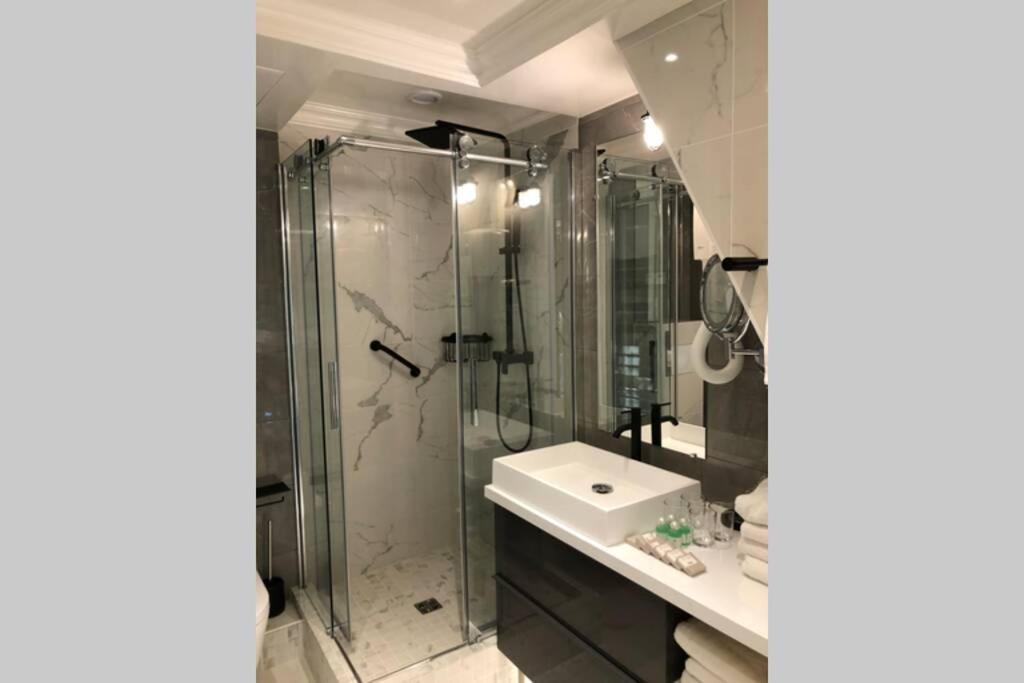 Appartement Rousselet Quartier Bon Marche Paris Viieme ภายนอก รูปภาพ